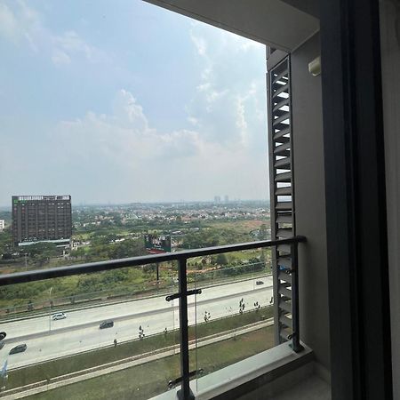 Stay N Cozy Apartemen Sky House Bsd By Sm Room Samporo Екстериор снимка