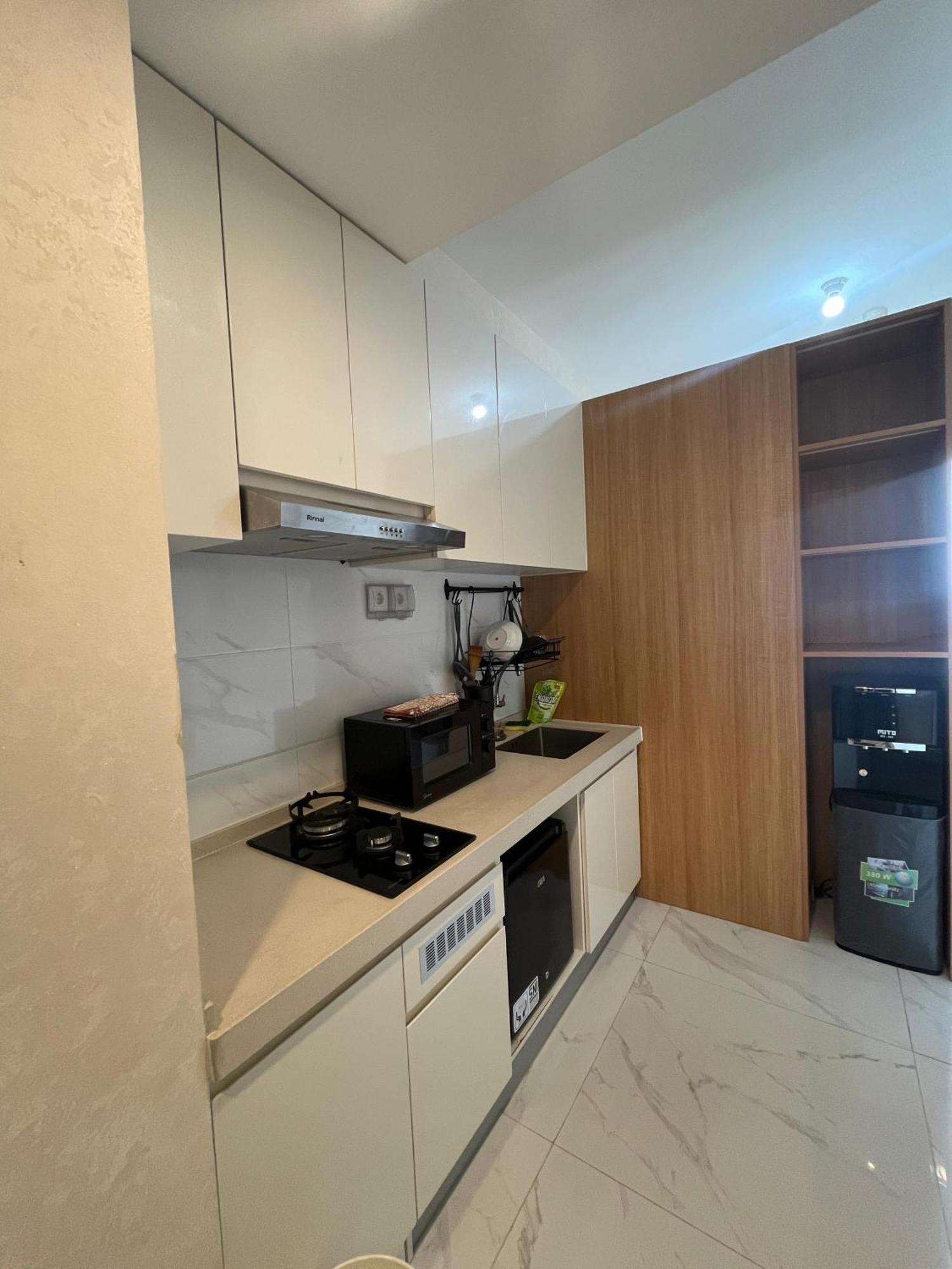 Stay N Cozy Apartemen Sky House Bsd By Sm Room Samporo Екстериор снимка