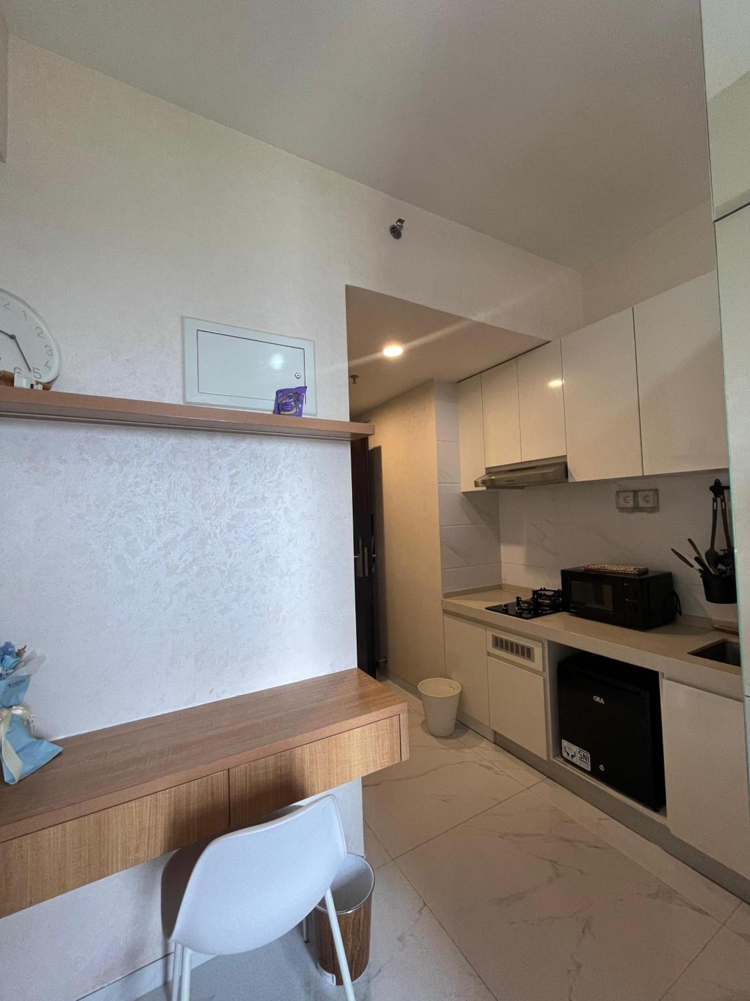 Stay N Cozy Apartemen Sky House Bsd By Sm Room Samporo Екстериор снимка